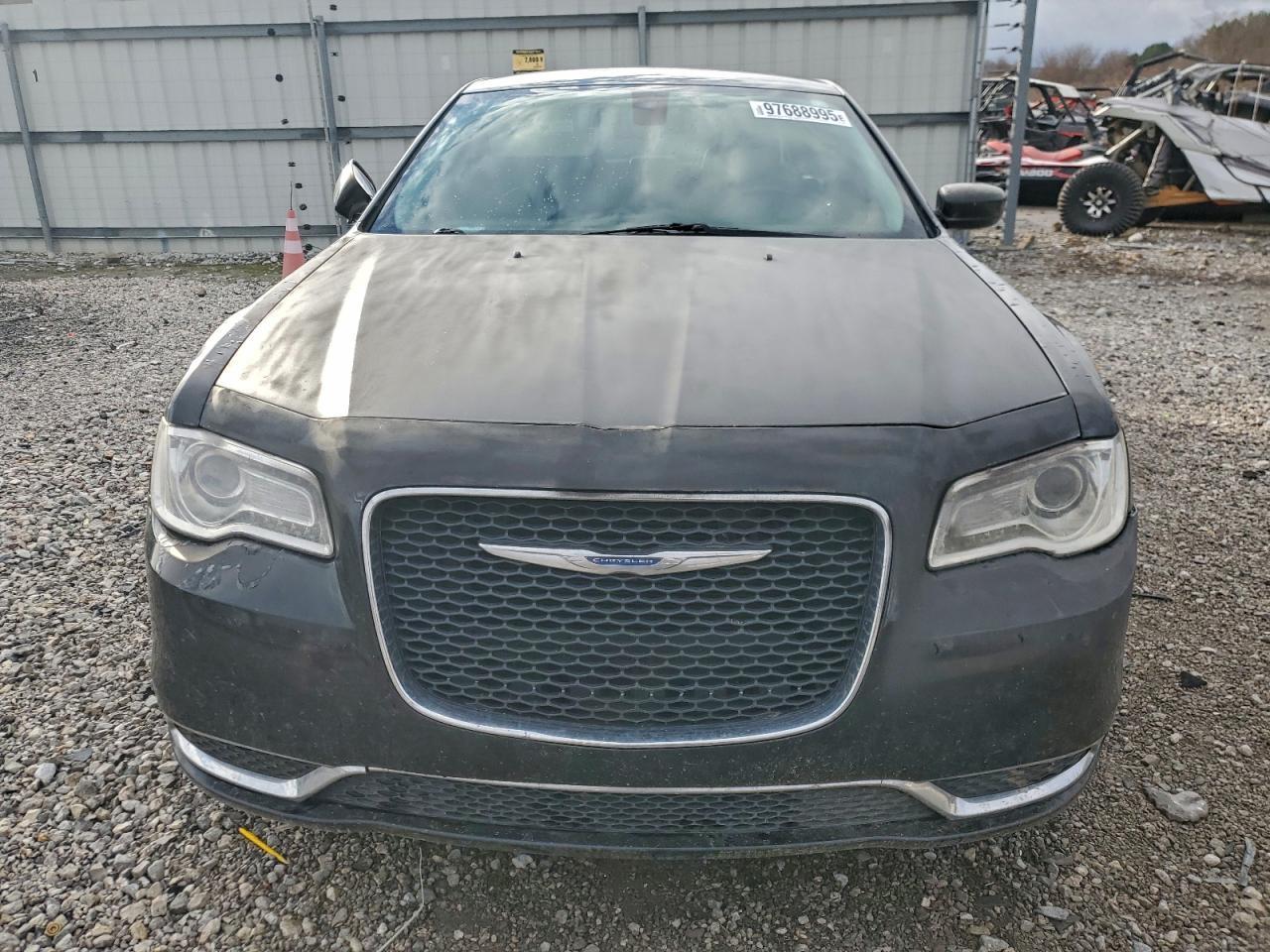 2016 Chrysler 300 Limited - Фото 5
