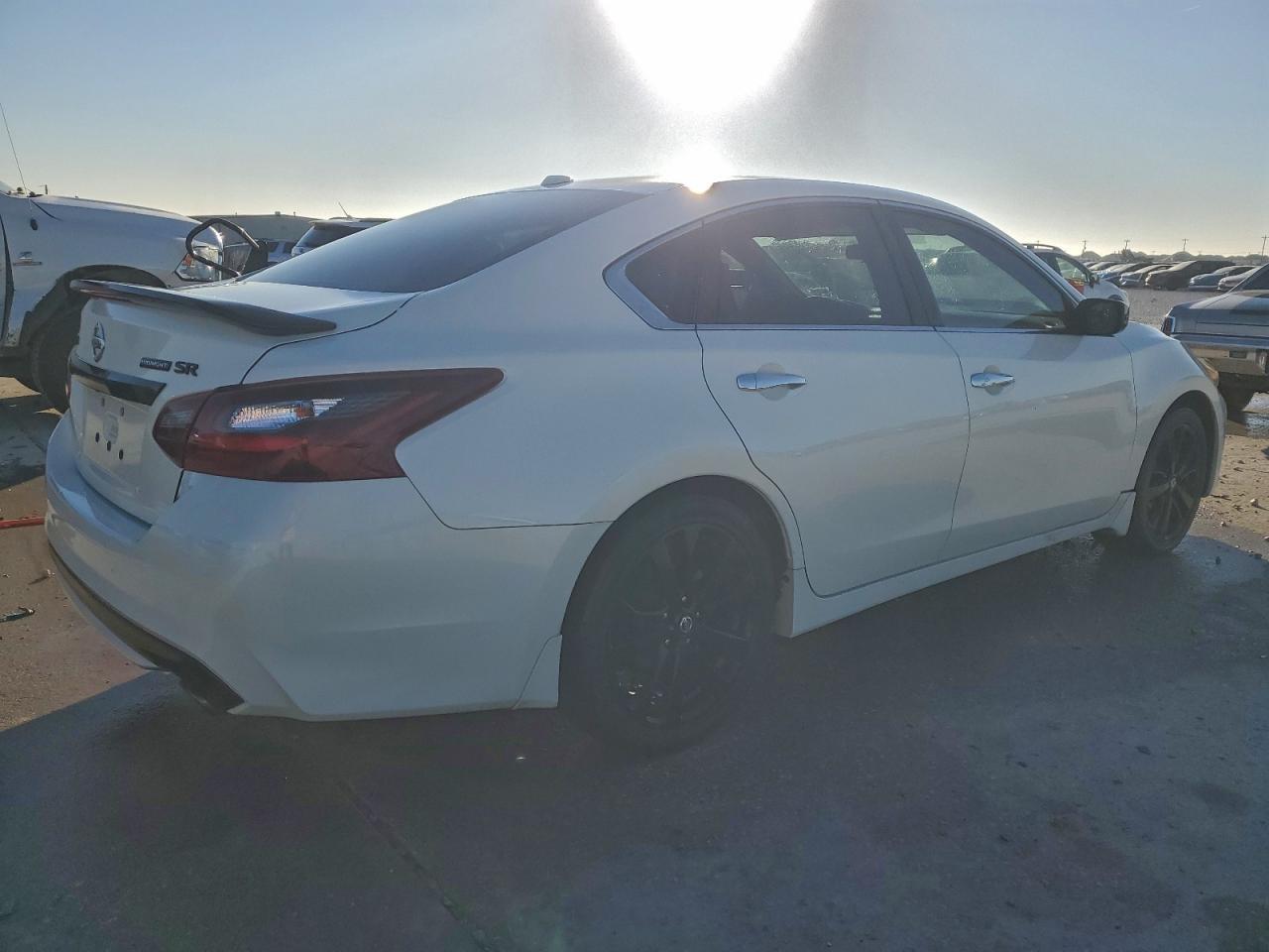 2018 Nissan Altima 2.5 Sr - Image 3