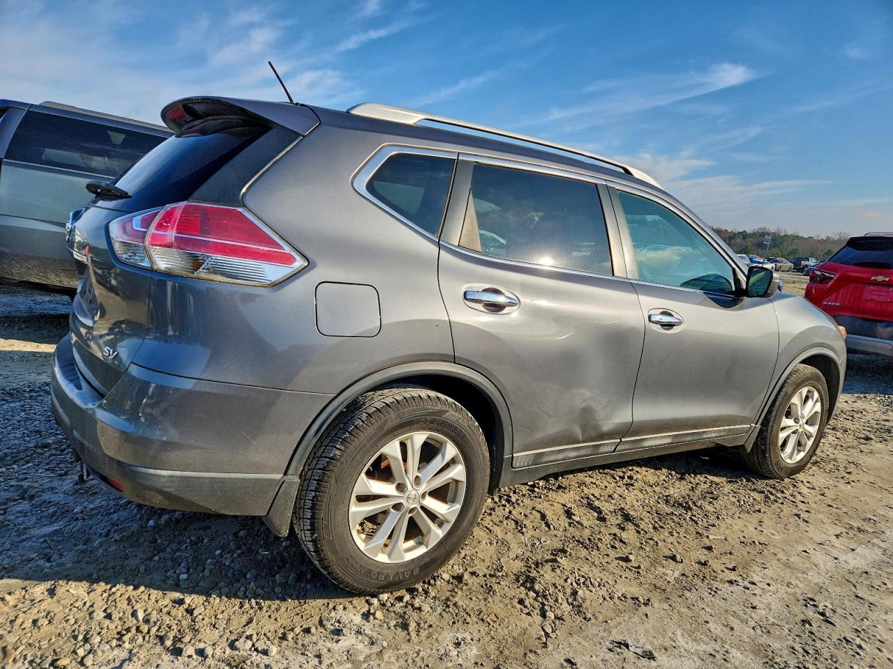 2015 Nissan Rogue S - Фото 3