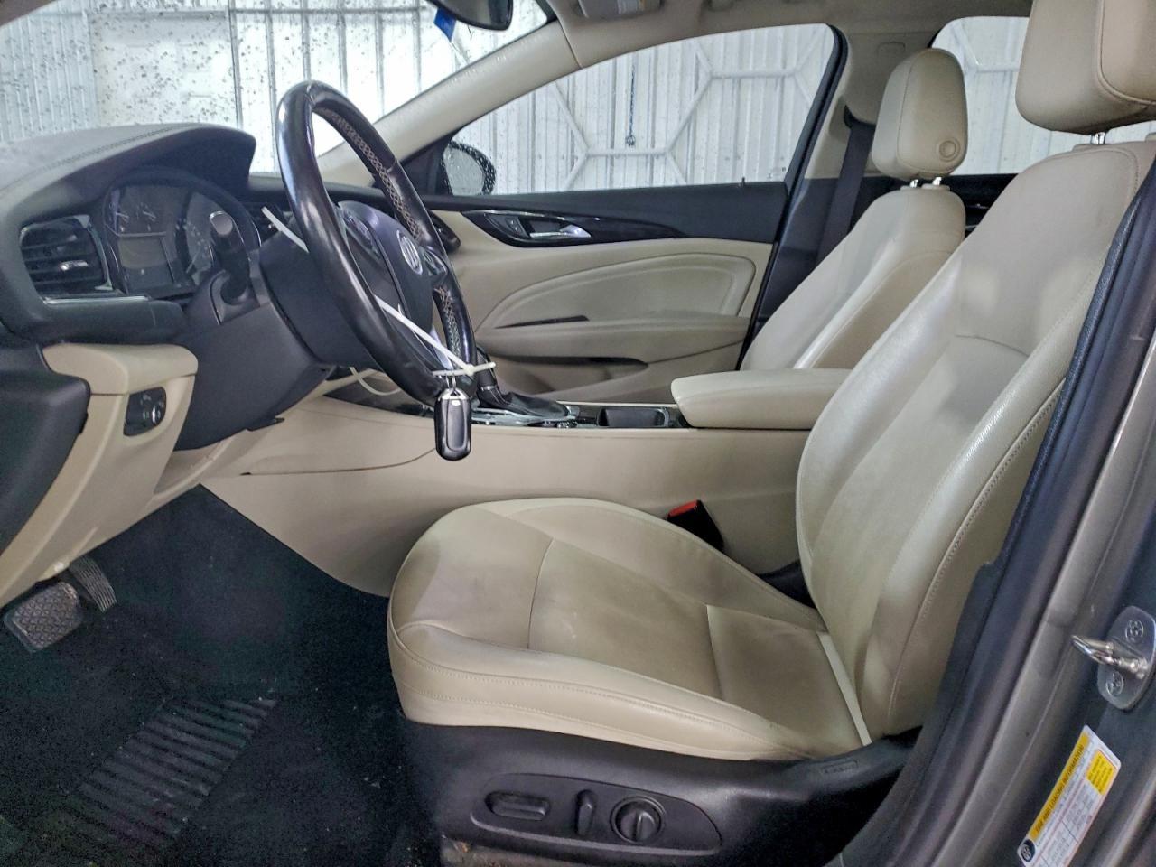 2019 Buick Regal Essence - Image 7