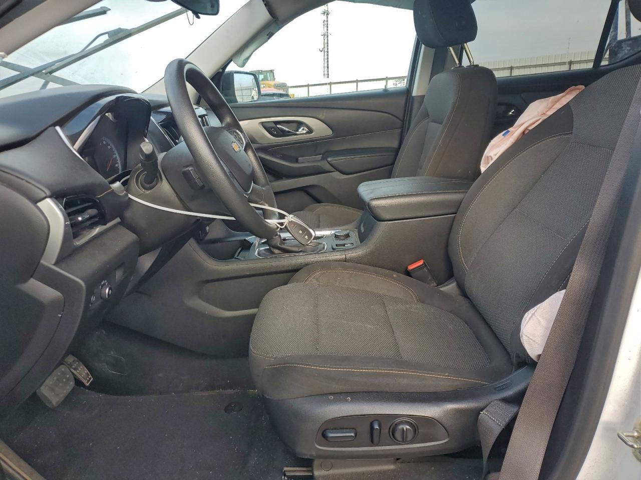2021 Chevrolet Traverse Ls - Image 7