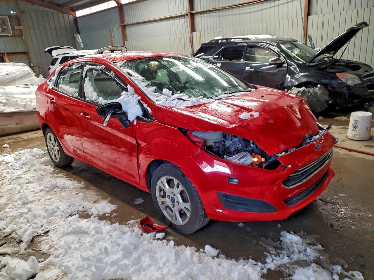 2015 Ford Fiesta Se - Фото 4