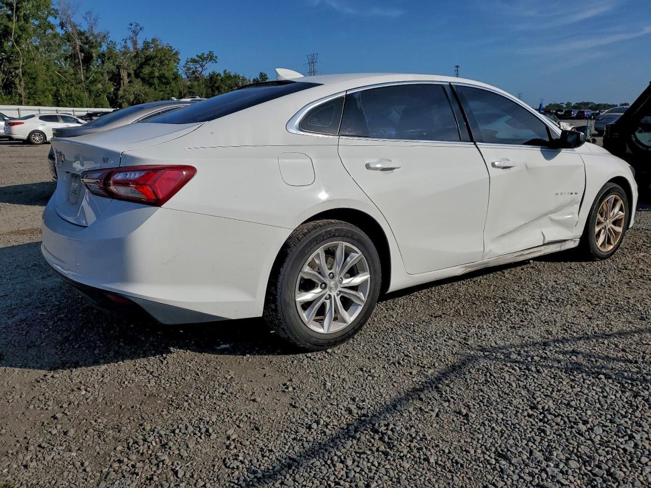 2020 Chevrolet Malibu Lt - Фото 3