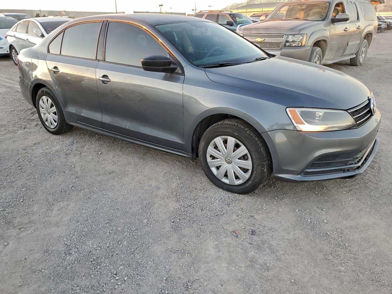 2016 Volkswagen Jetta S - Image 4