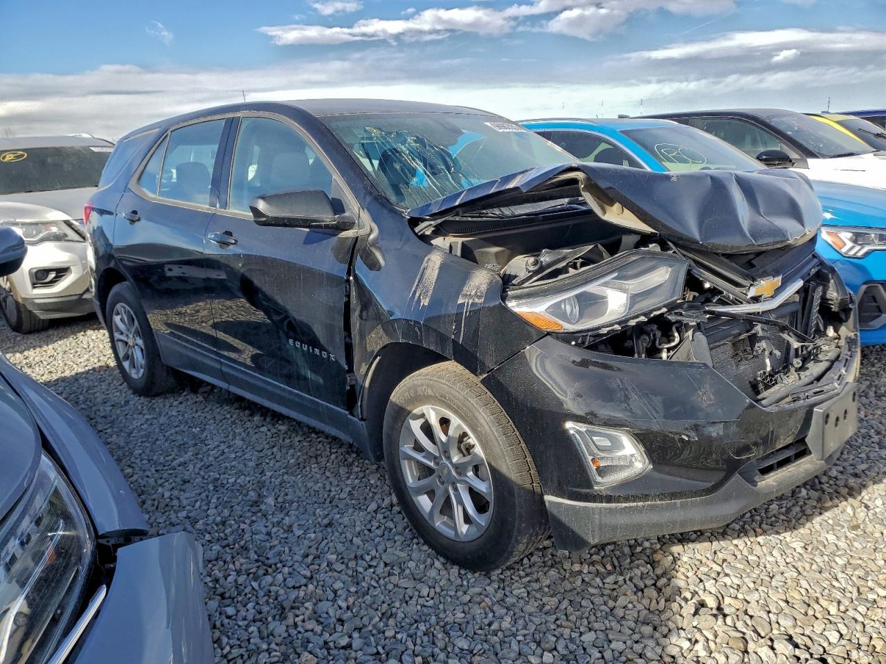 2019 Chevrolet Equinox Ls - Image 4