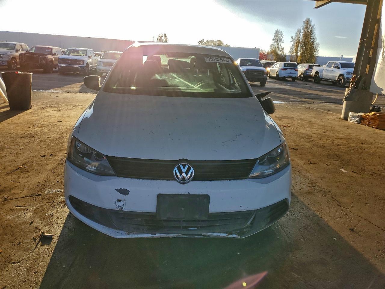 2013 Volkswagen Jetta Base - Фото 5