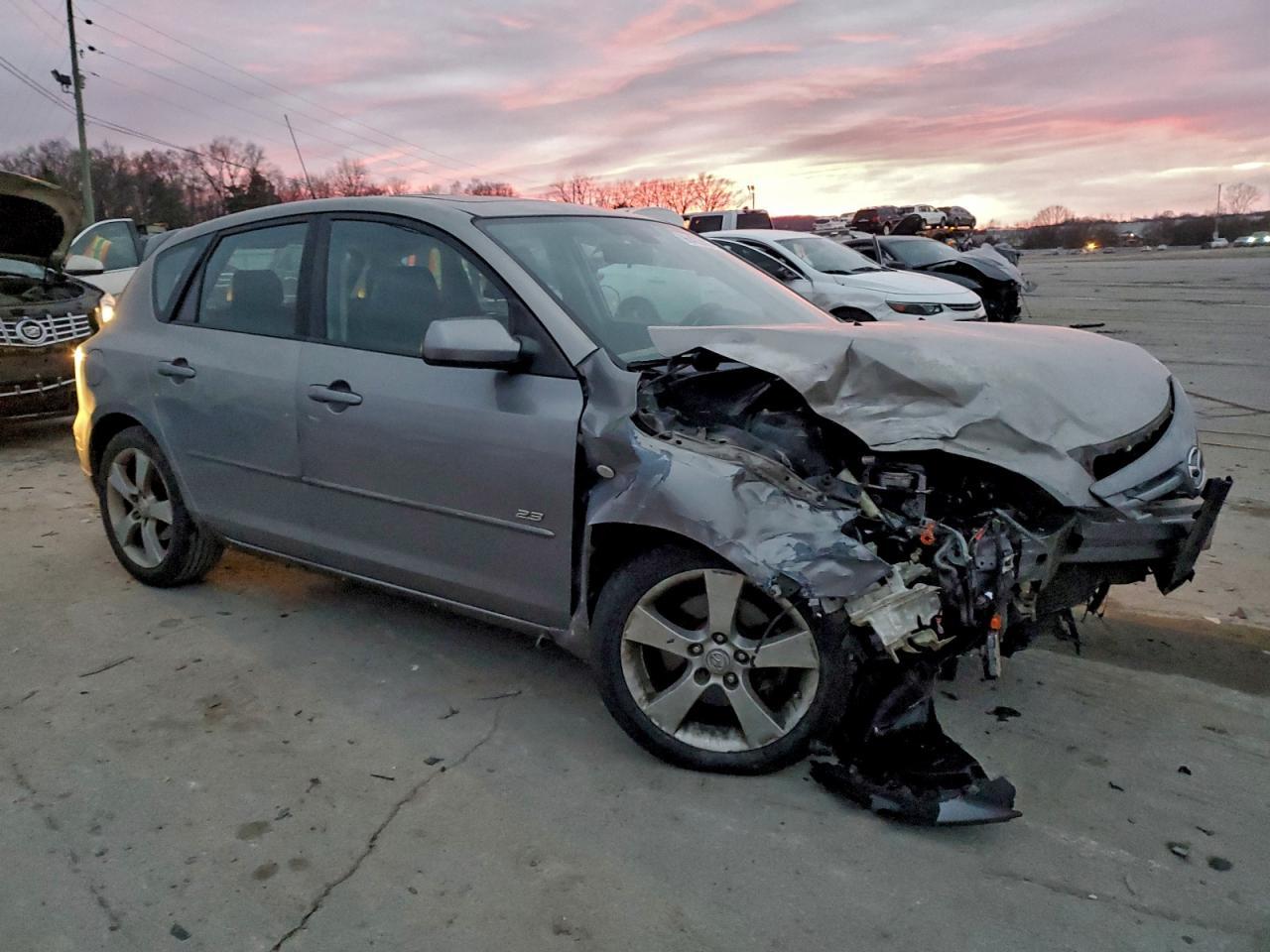 2006 Mazda 3 Hatchback - Фото 4