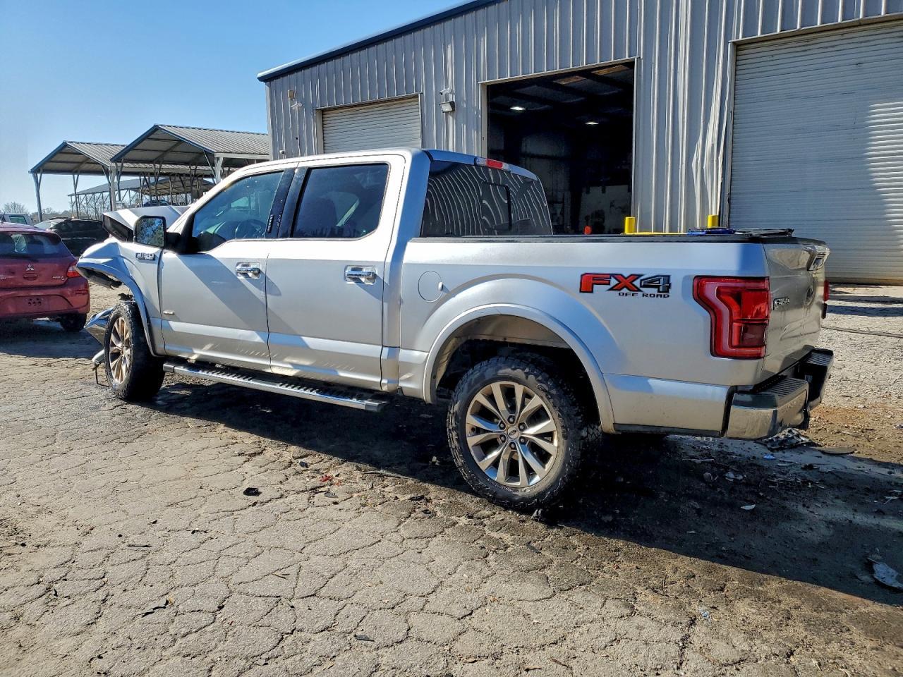 2016 Ford F150 Supercrew - Фото 2