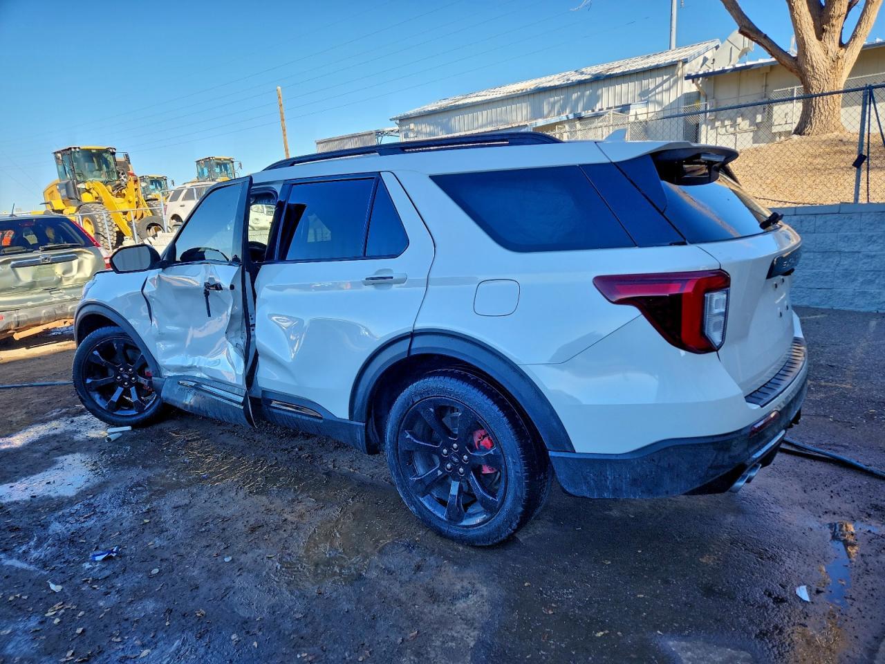2022 Ford Explorer St - Фото 2