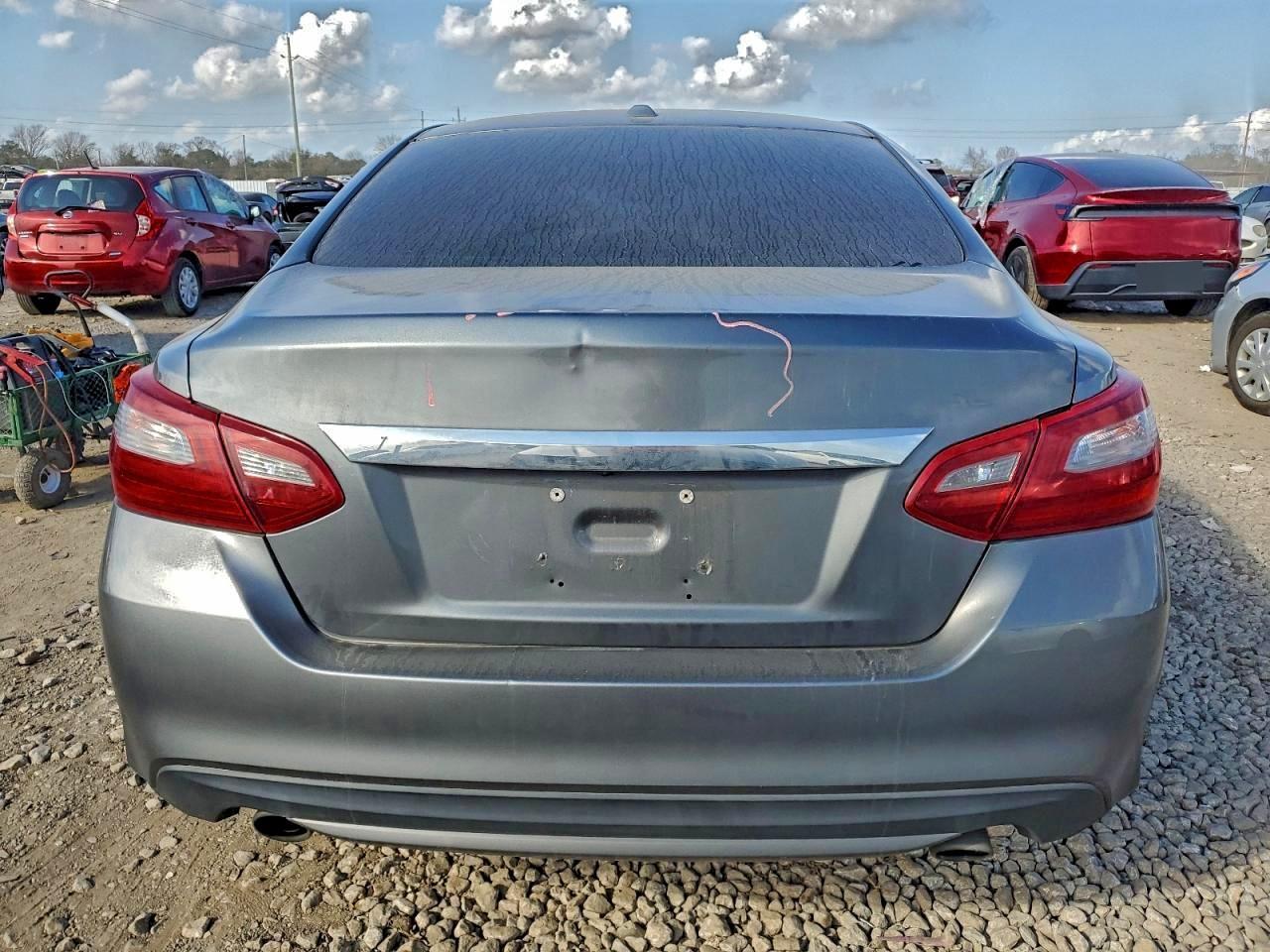 2018 Nissan Altima 2.5 - Image 6