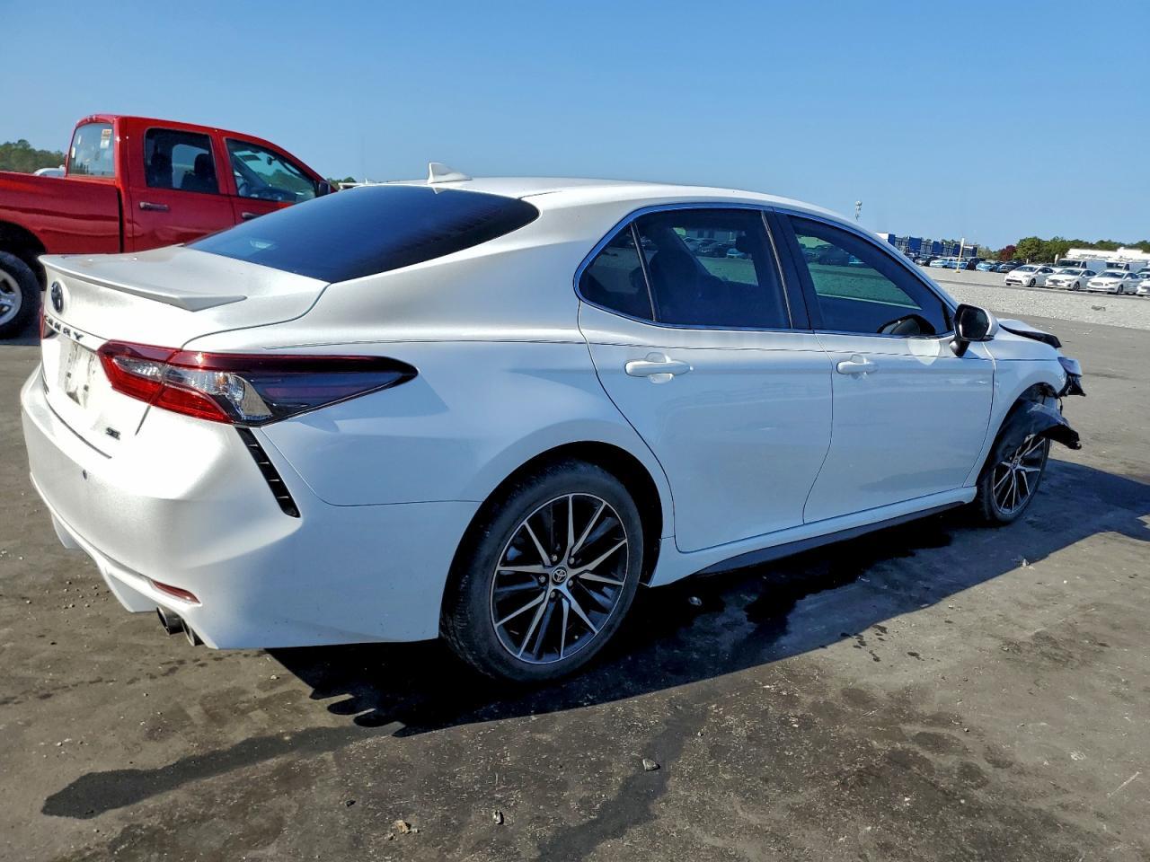 2024 Toyota Camry Se Night Shade - Фото 3