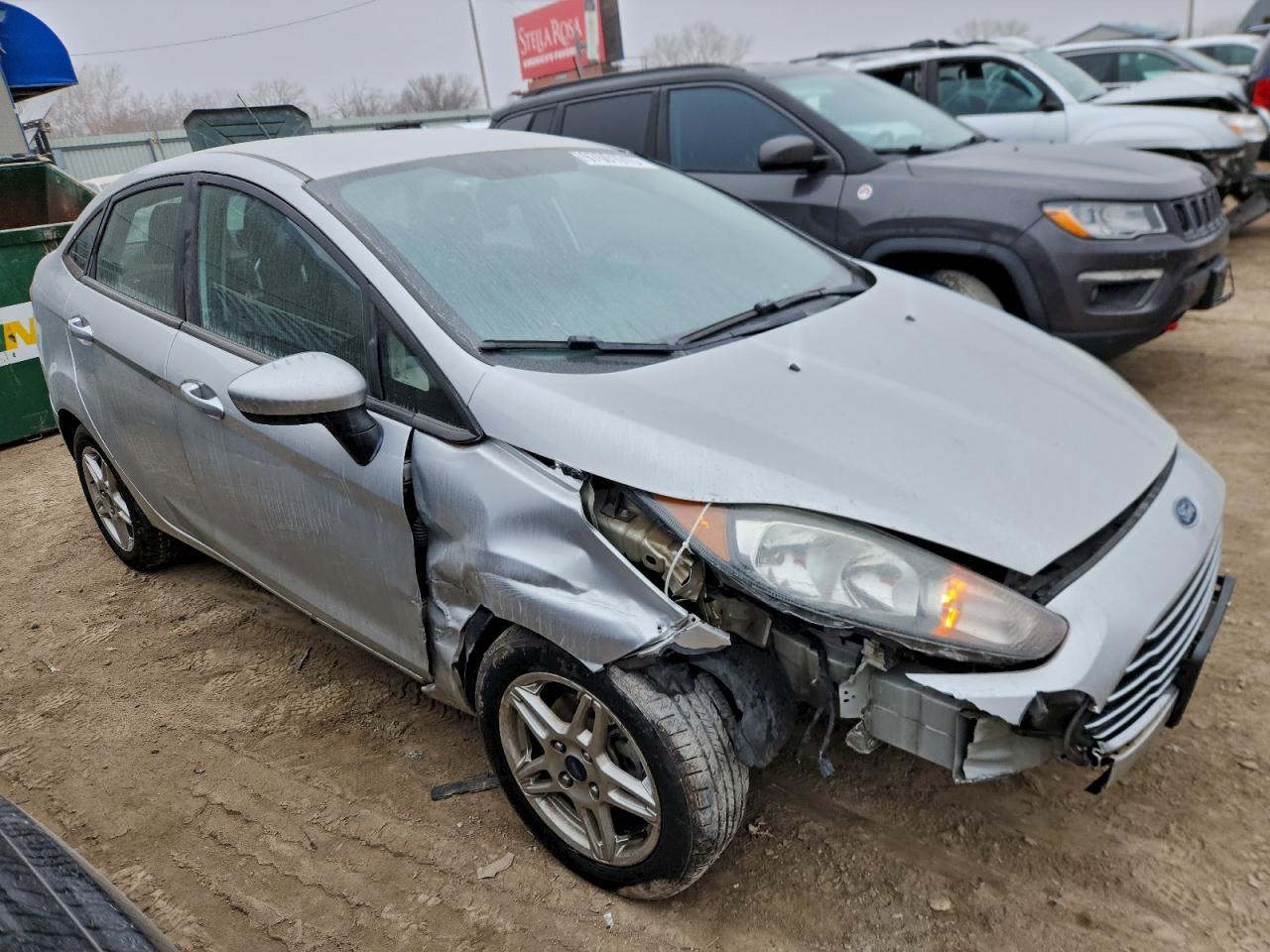 2017 Ford Fiesta Se - Фото 4