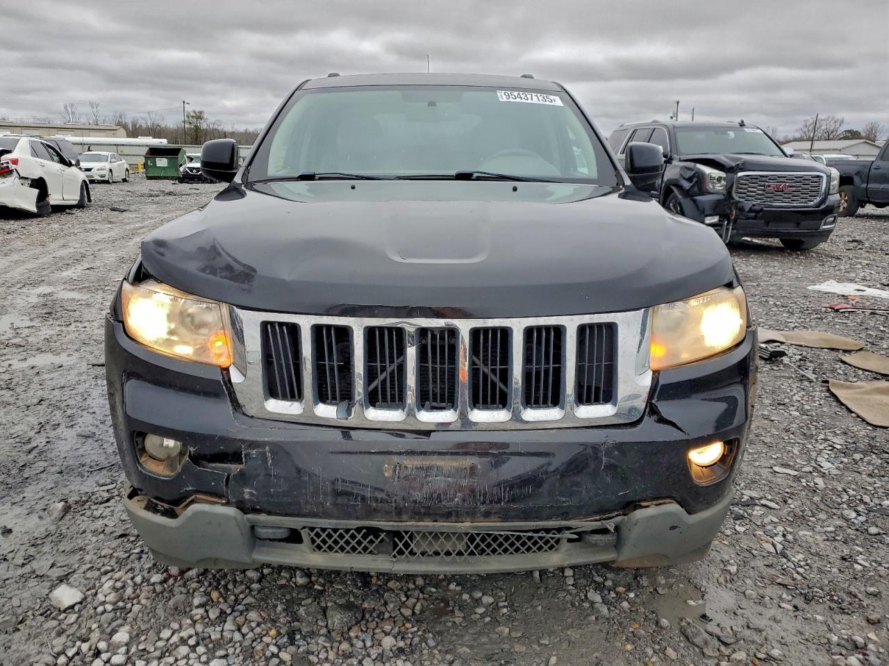 2011 Jeep Grand Cherokee Laredo - Image 5