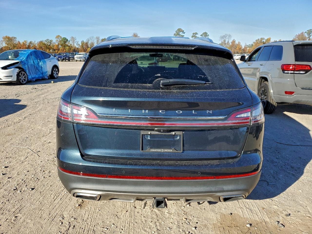 2022 Lincoln Nautilus Reserve - Image 6