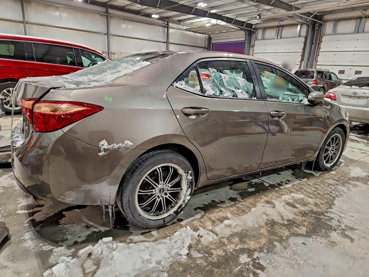 2018 Toyota Corolla L - Фото 3