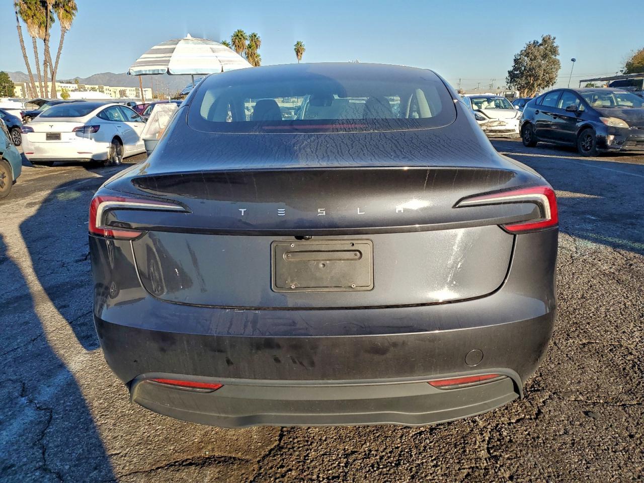 2024 Tesla Model 3 - Image 6