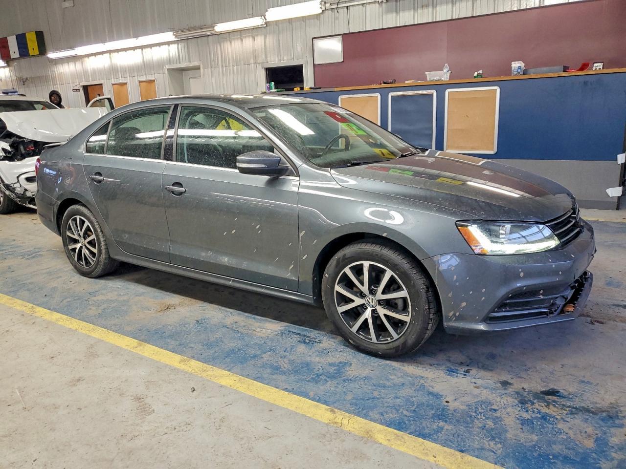 2017 Volkswagen Jetta Se - Image 4