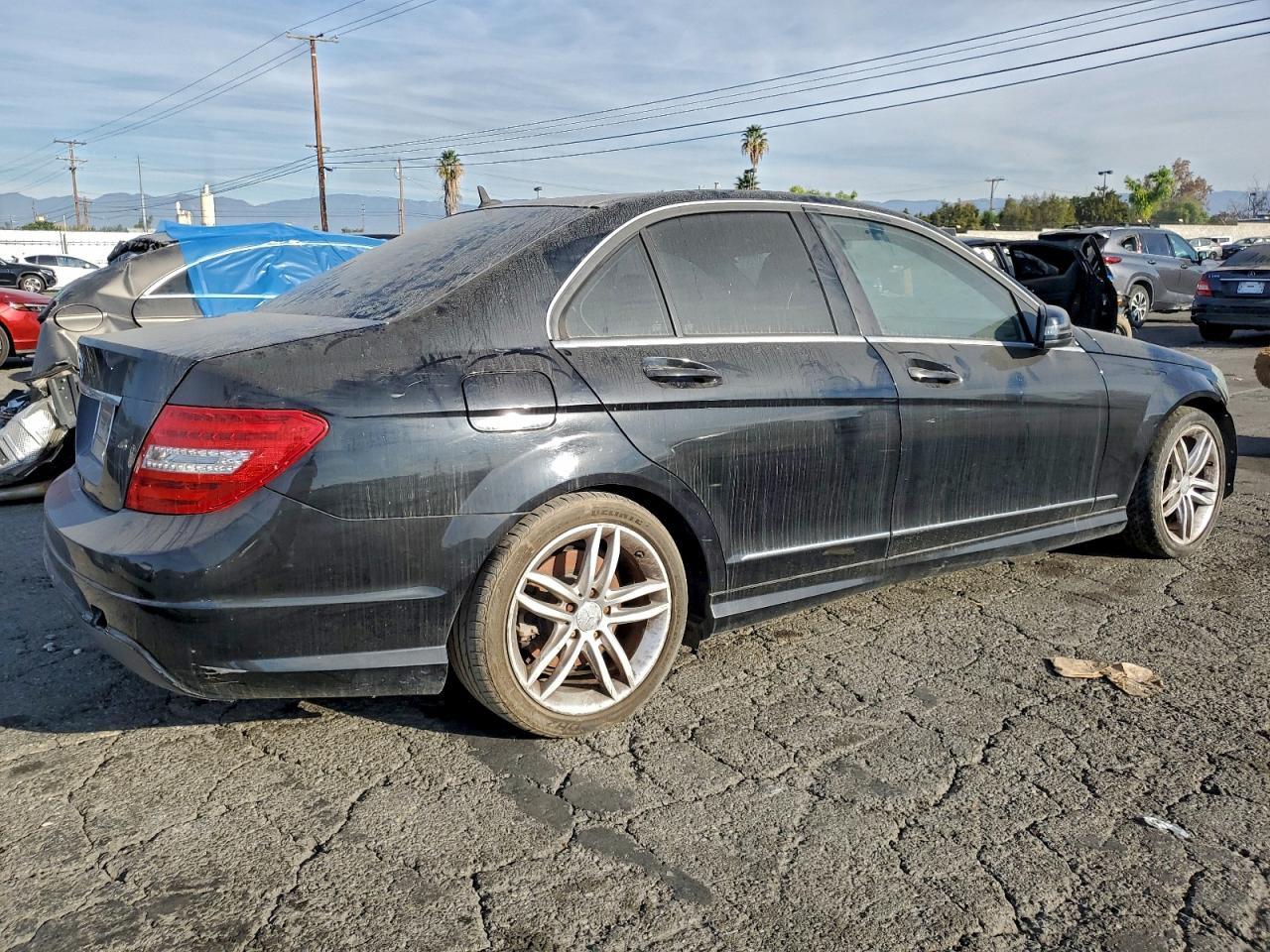 2013 Mercedes-Benz C 250 - Фото 3