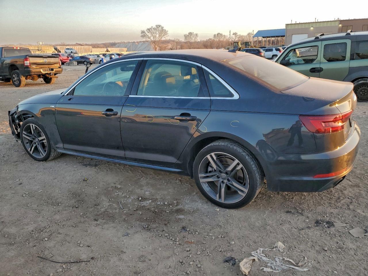 2018 Audi A4 Premium Plus - Фото 2