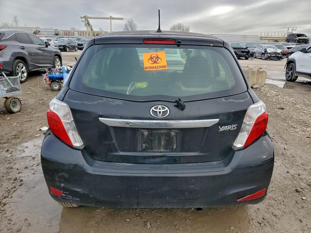 2012 Toyota Yaris - Image 6