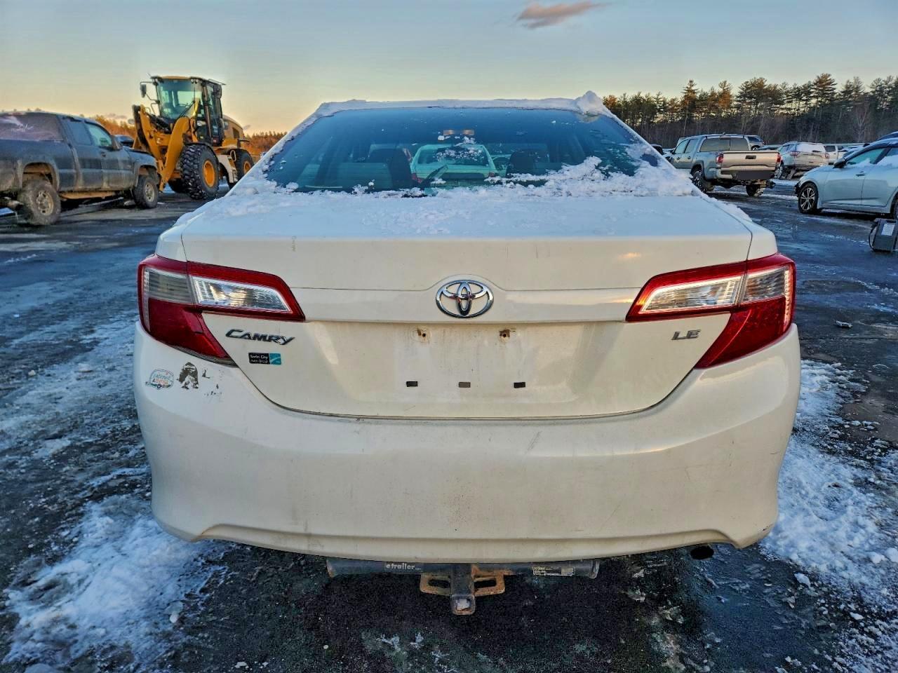 2013 Toyota Camry L - Фото 6