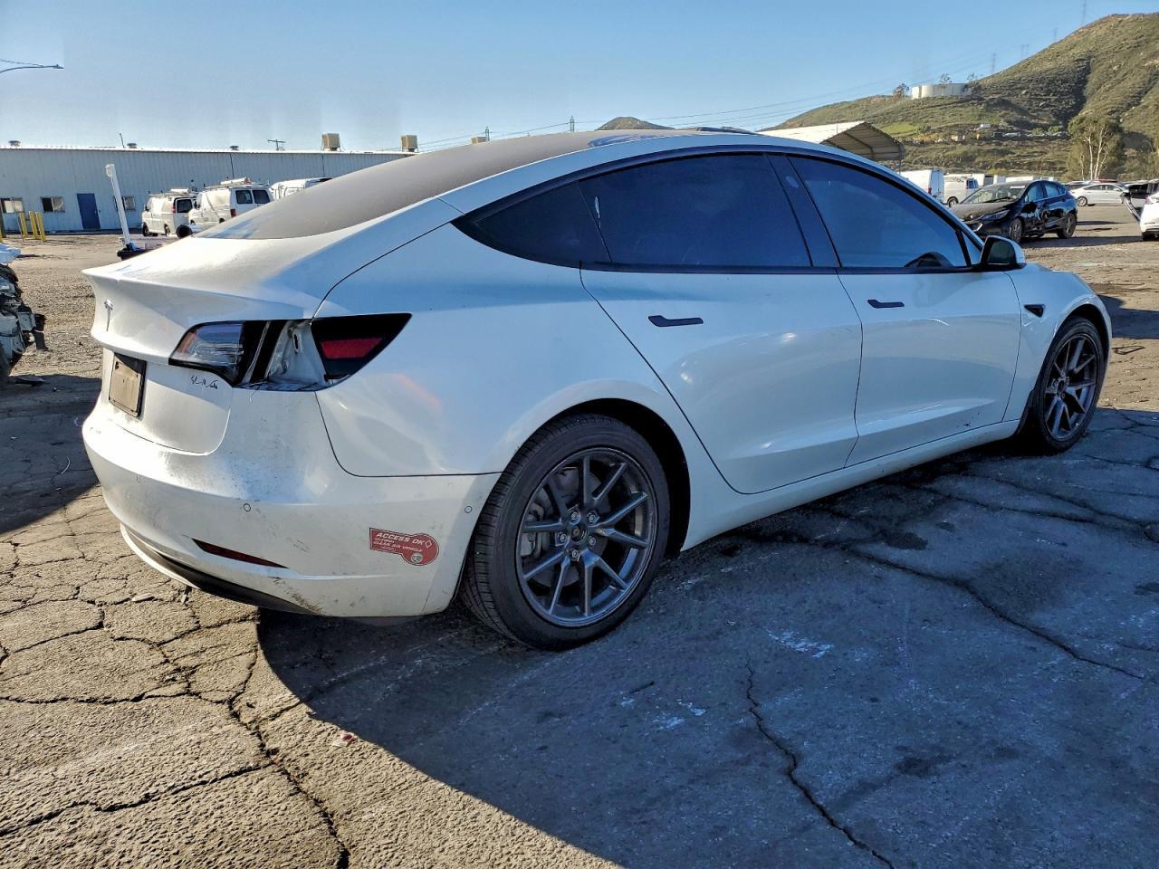 2021 Tesla Model 3 - Фото 3