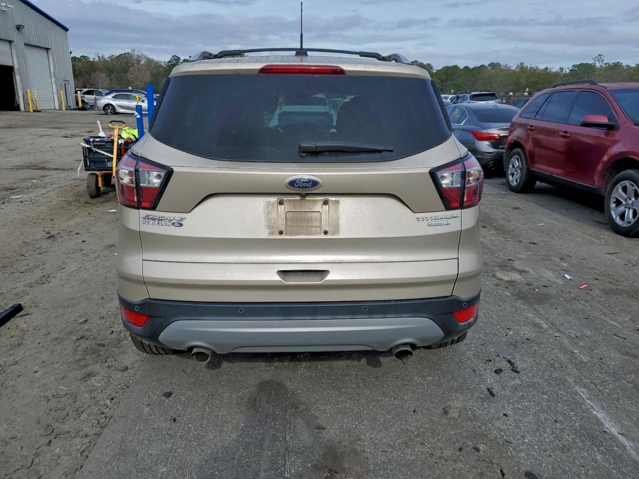 2017 Ford Escape Titanium - Фото 6