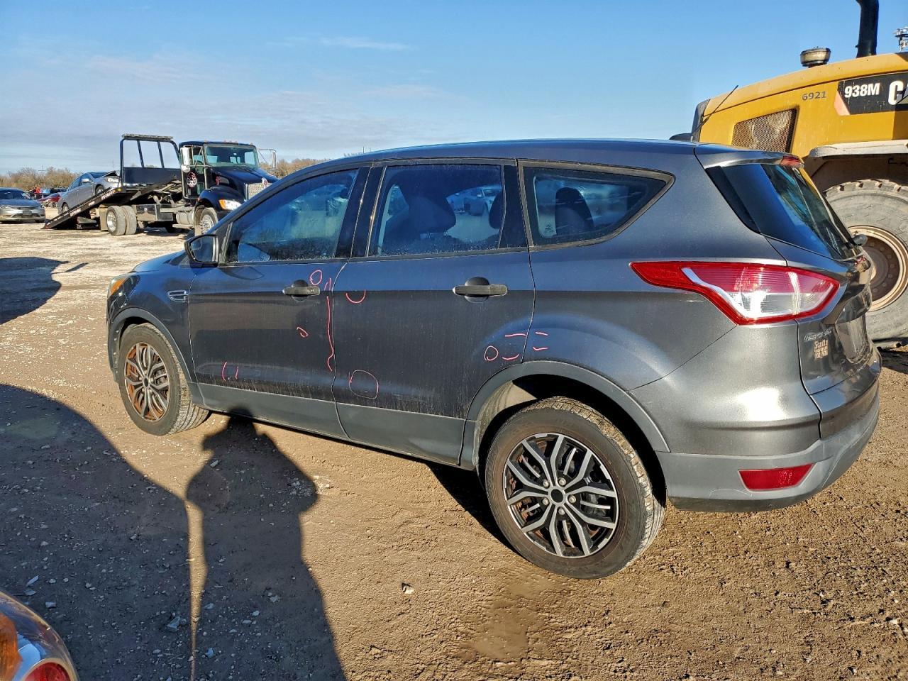 2014 Ford Escape S - Фото 2