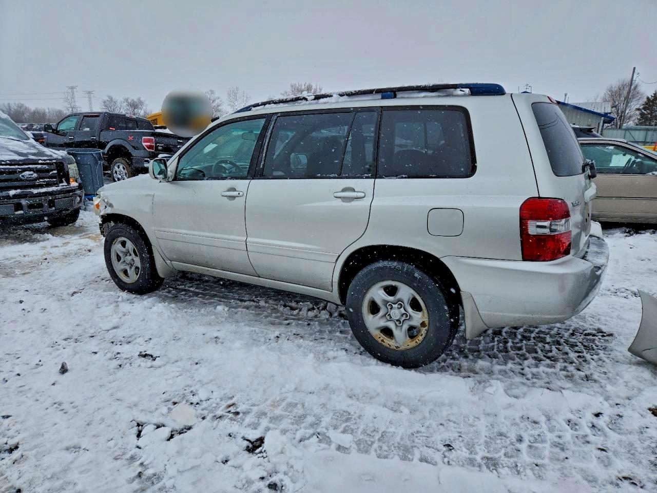 2005 Toyota Highlander - Image 2