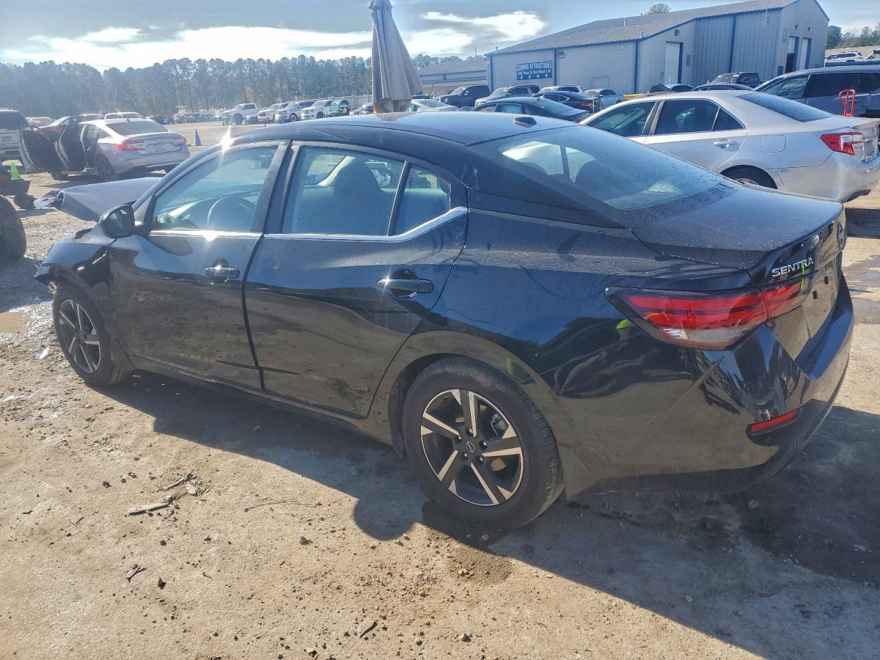 2025 Nissan Sentra Sv - Фото 2