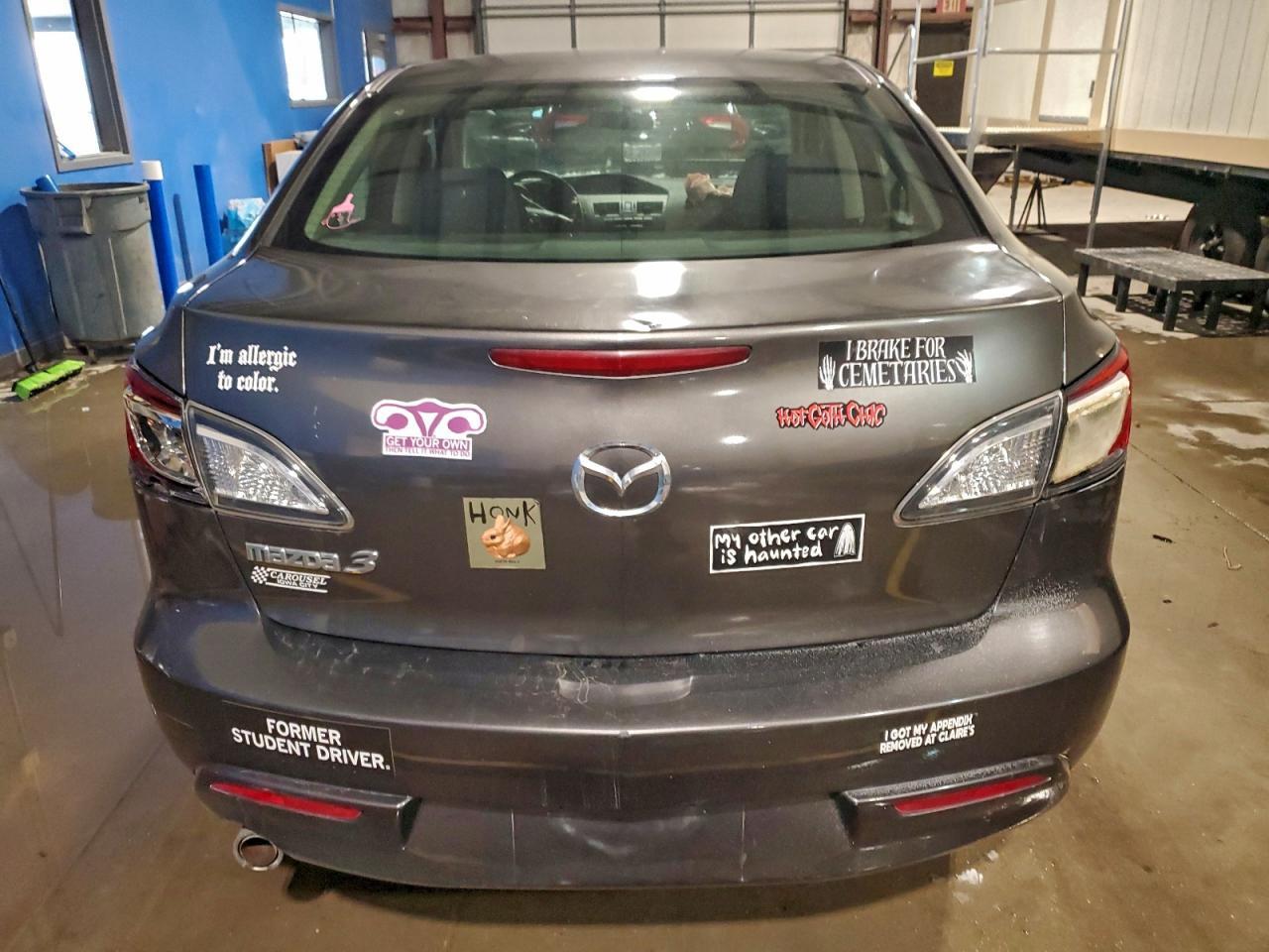 2011 Mazda 3 I - Image 6