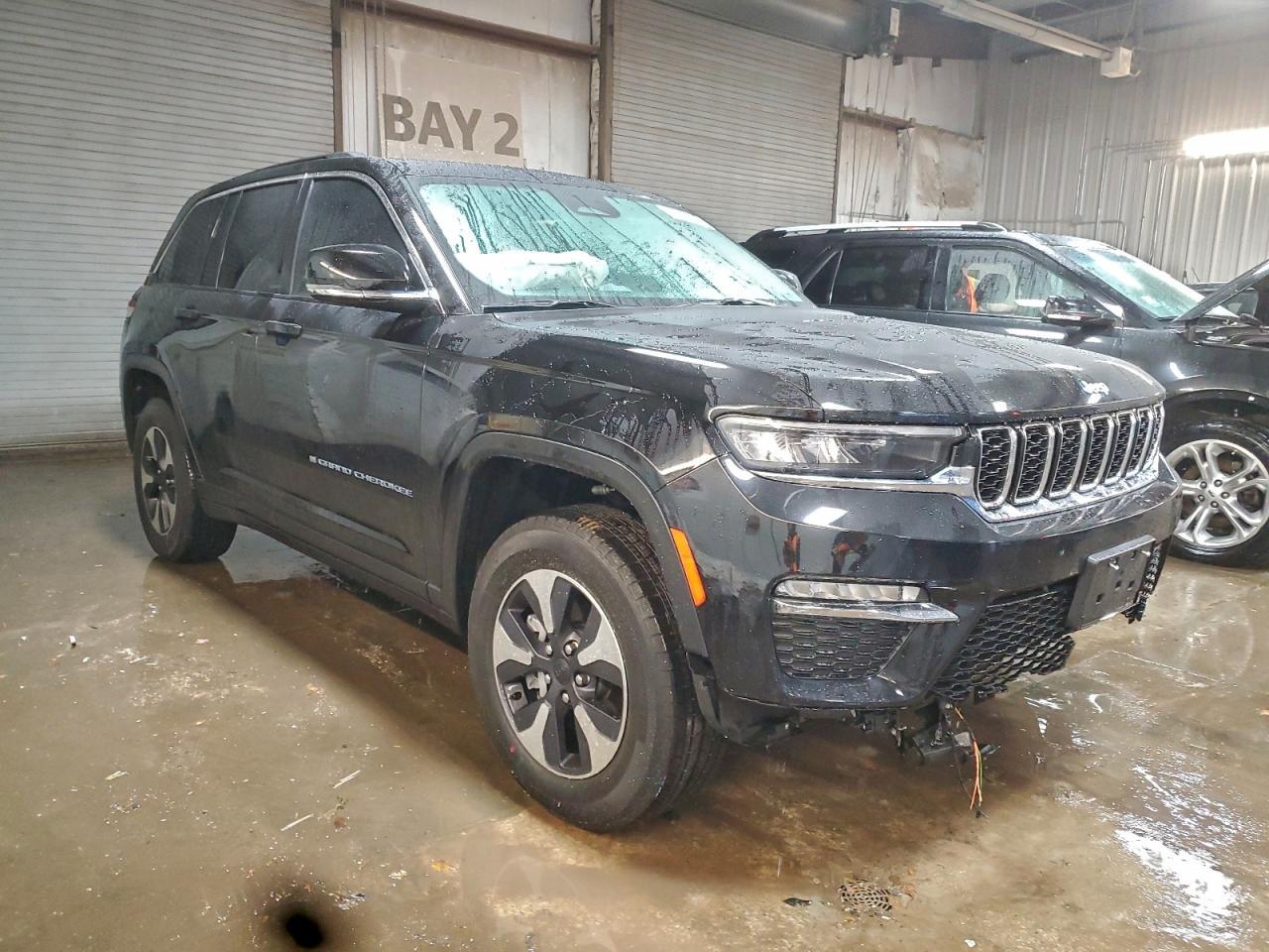 2025 Jeep Grand Cherokee 4Xe - Image 4