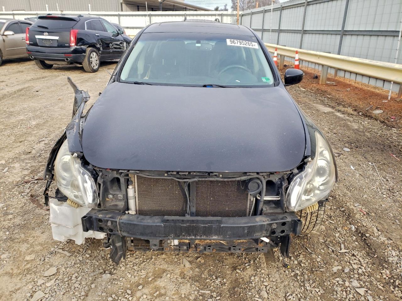 2010 Infiniti G37 - Фото 5
