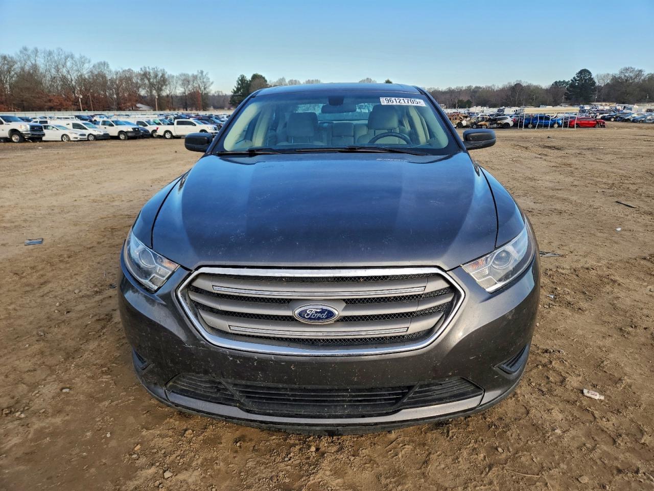 2015 Ford Taurus Se - Фото 5