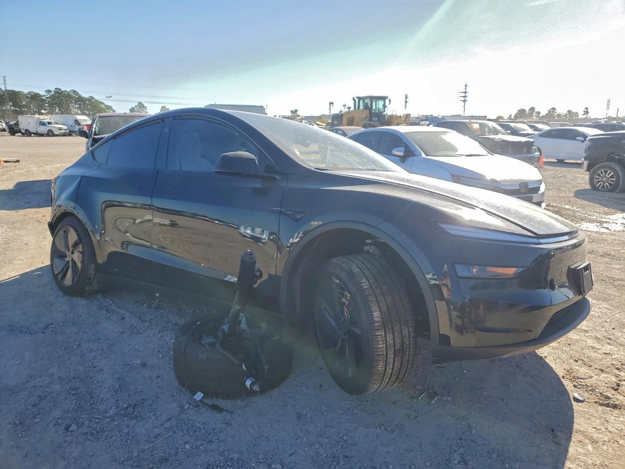 2026 Tesla Model Y - Image 4