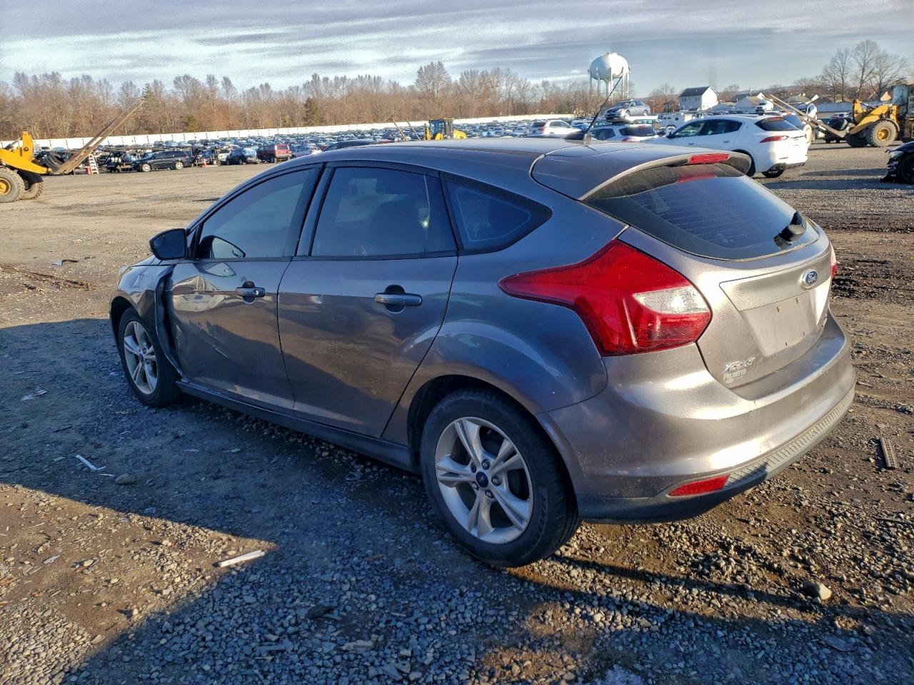 2014 Ford Focus Se - Фото 2