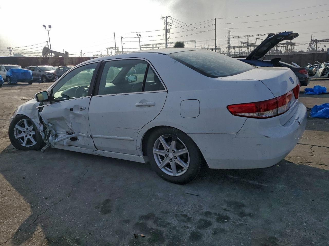 2003 Honda Accord - Фото 2