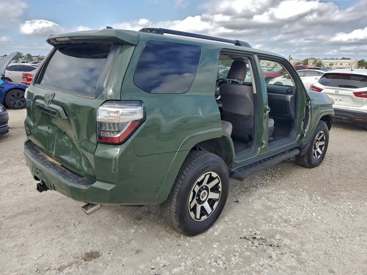 2021 Toyota 4Runner Sr5/Sr5 Premium - Фото 3