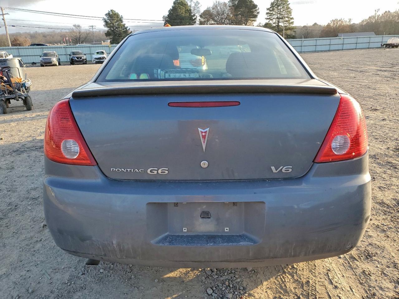 2009 Pontiac G6 - Image 6