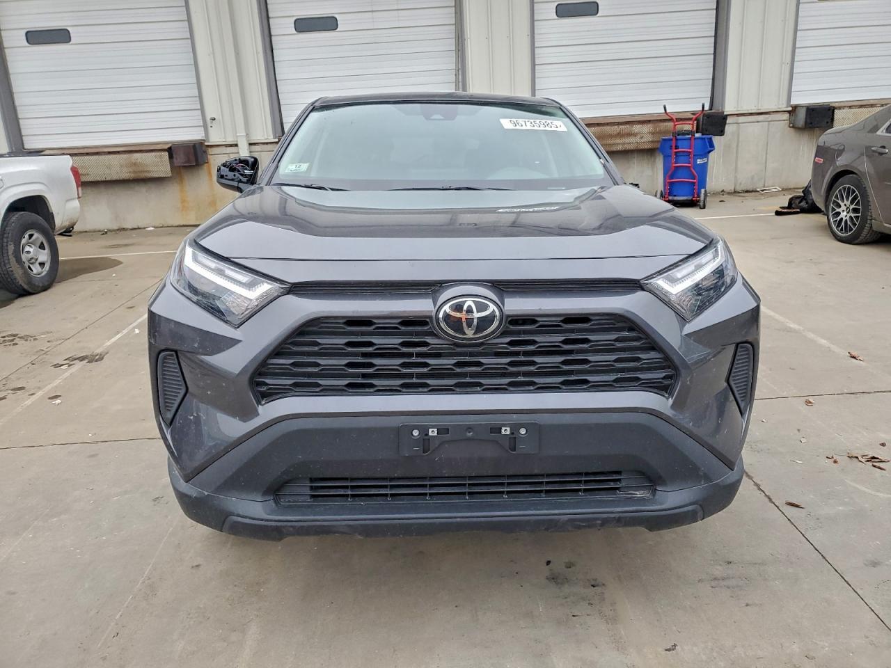 2025 Toyota Rav4 Le - Image 5