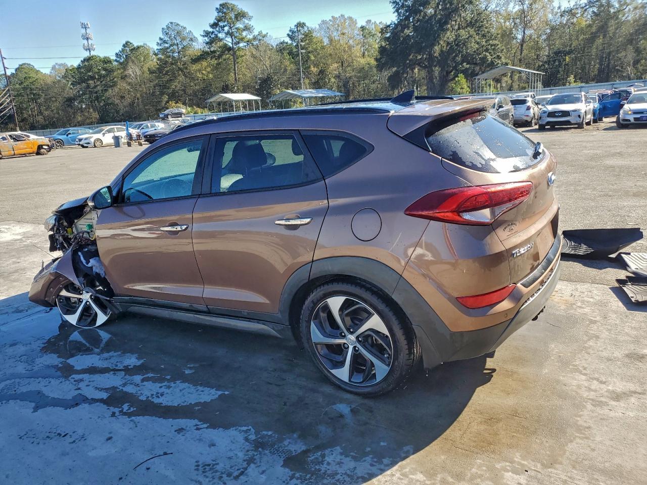 2016 Hyundai Tucson Limited - Image 2