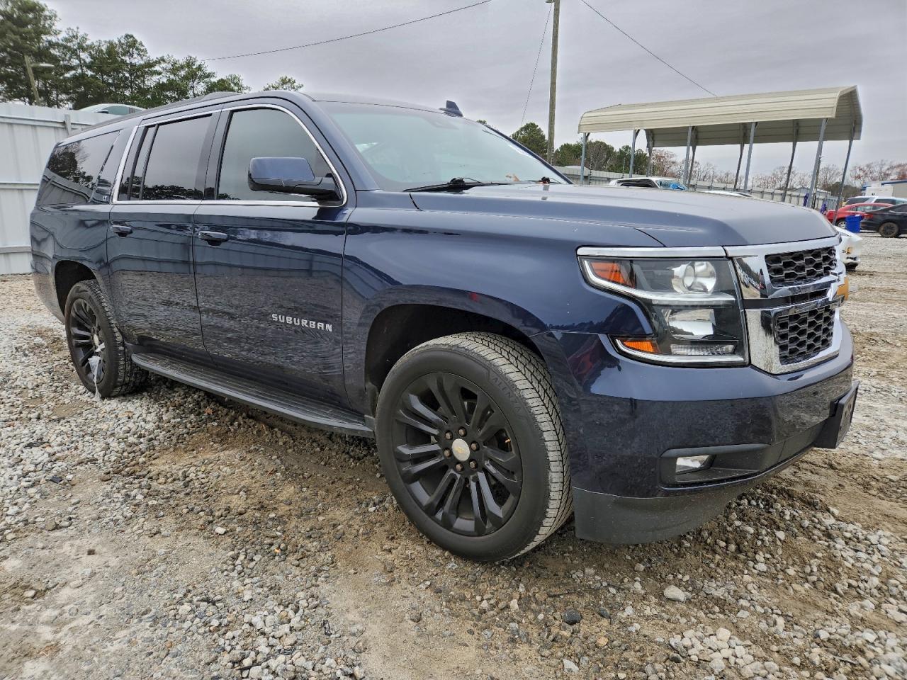 2019 Chevrolet Suburban C1500 Lt - Image 4