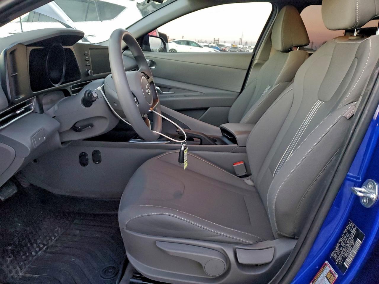 2023 Hyundai Elantra Sel - Фото 7