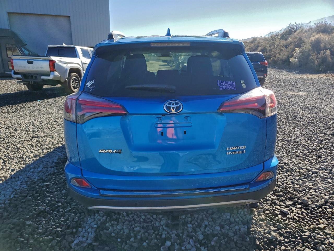 2017 Toyota Rav4 Hv Limited - Image 6