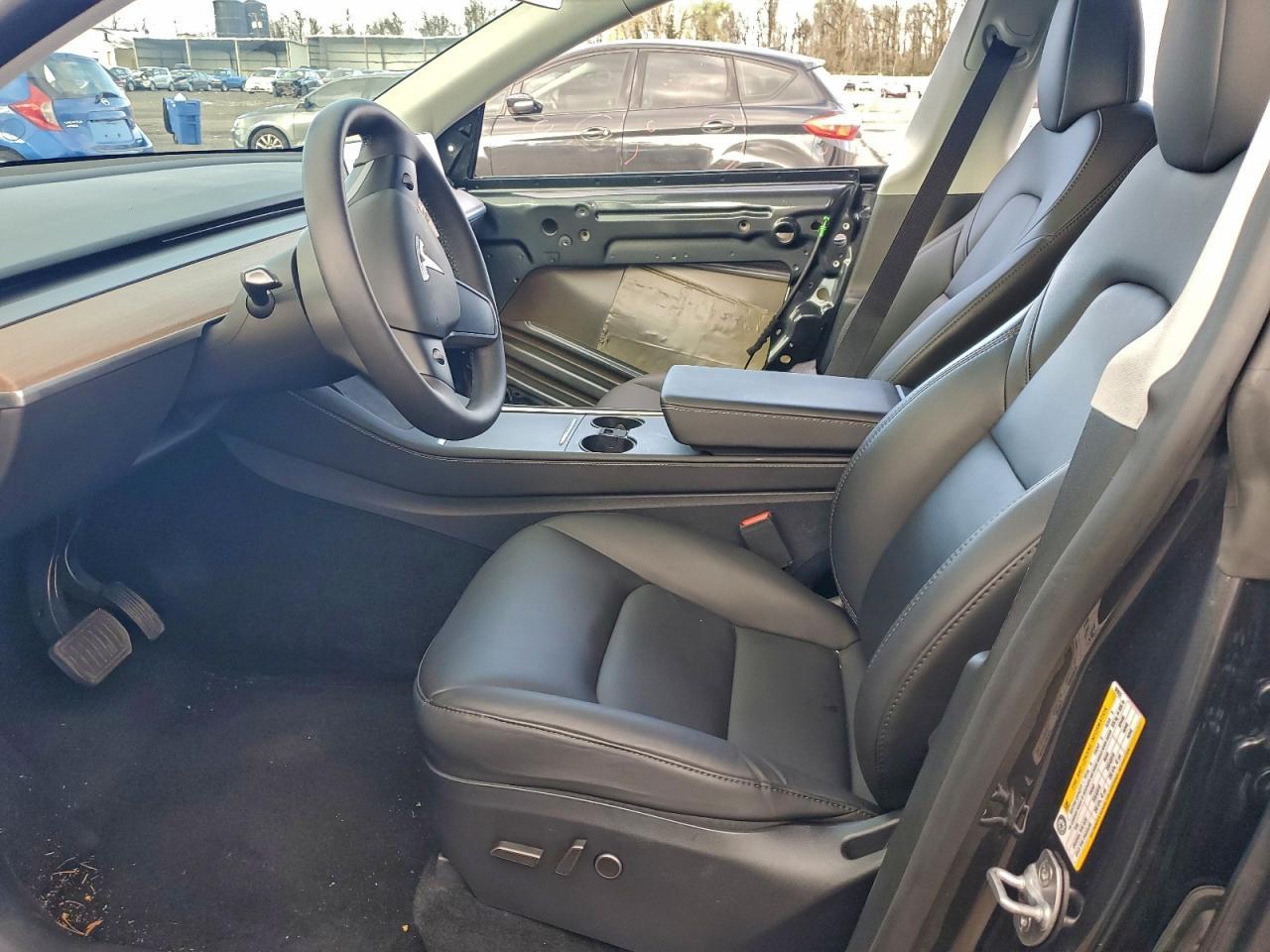 2024 Tesla Model Y - Фото 7