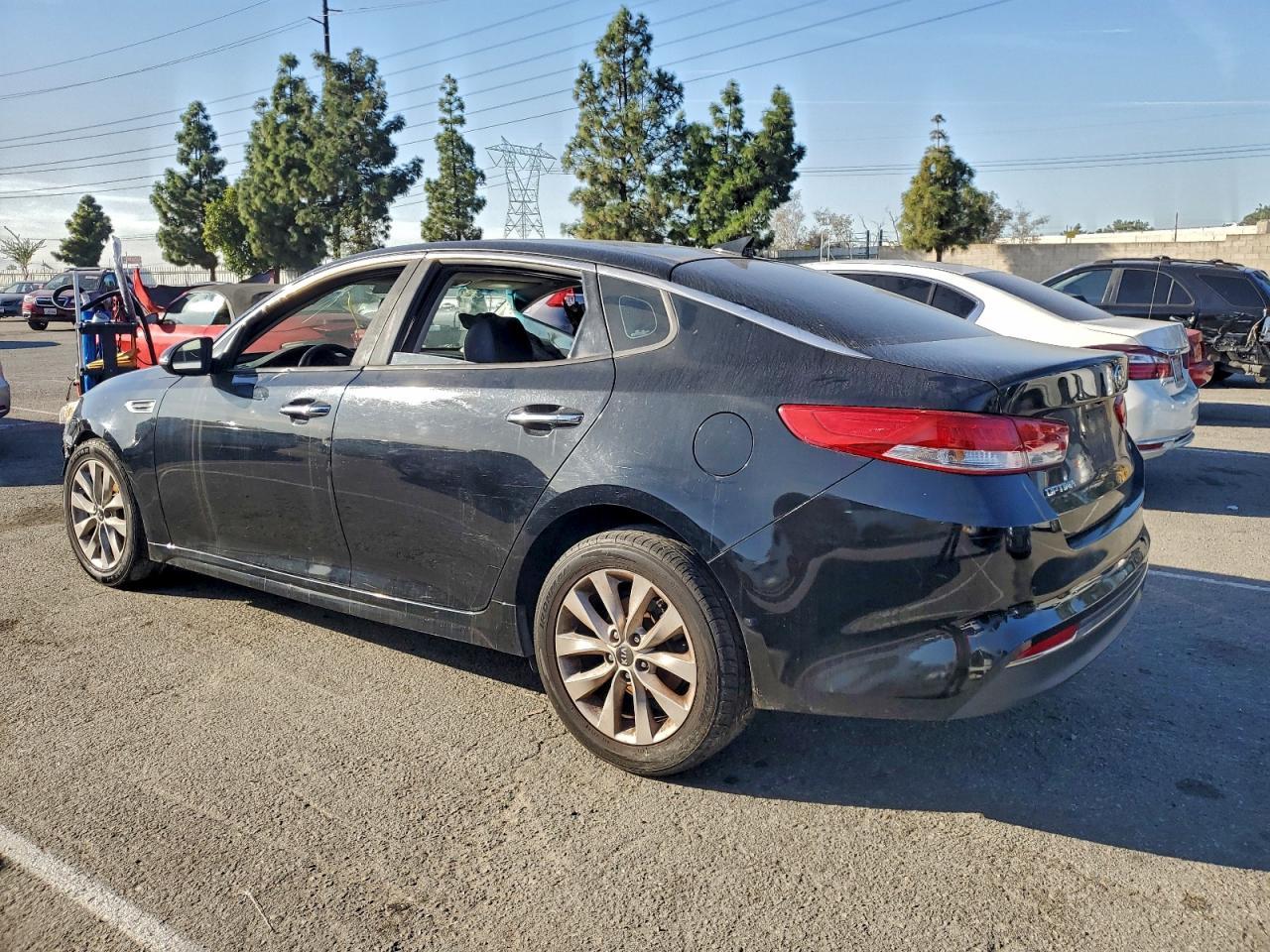2016 Kia Optima Ex - Image 2