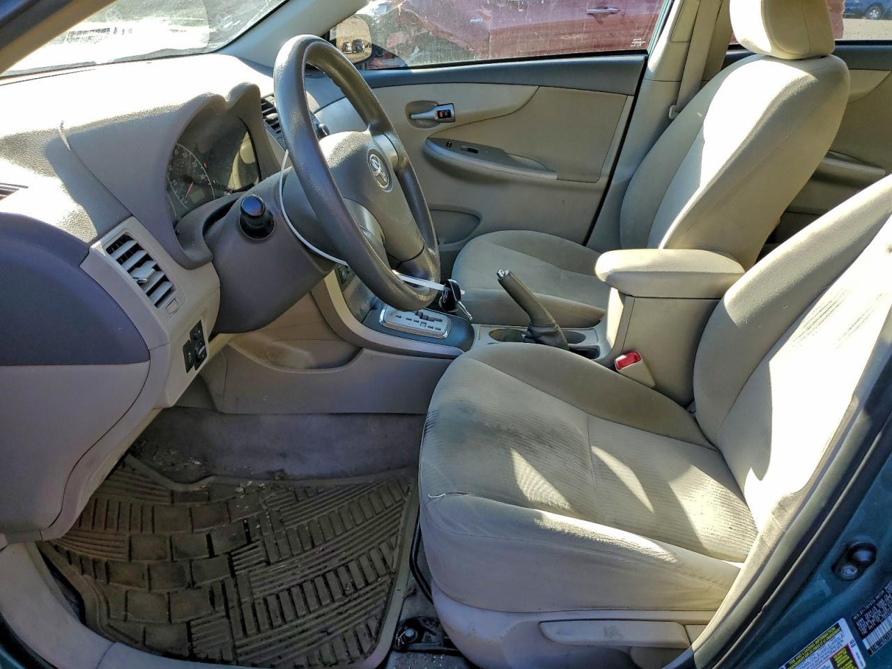 2010 Toyota Corolla Base - Фото 7