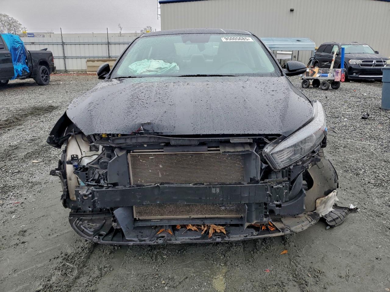 2022 Kia Forte Fe - Image 5