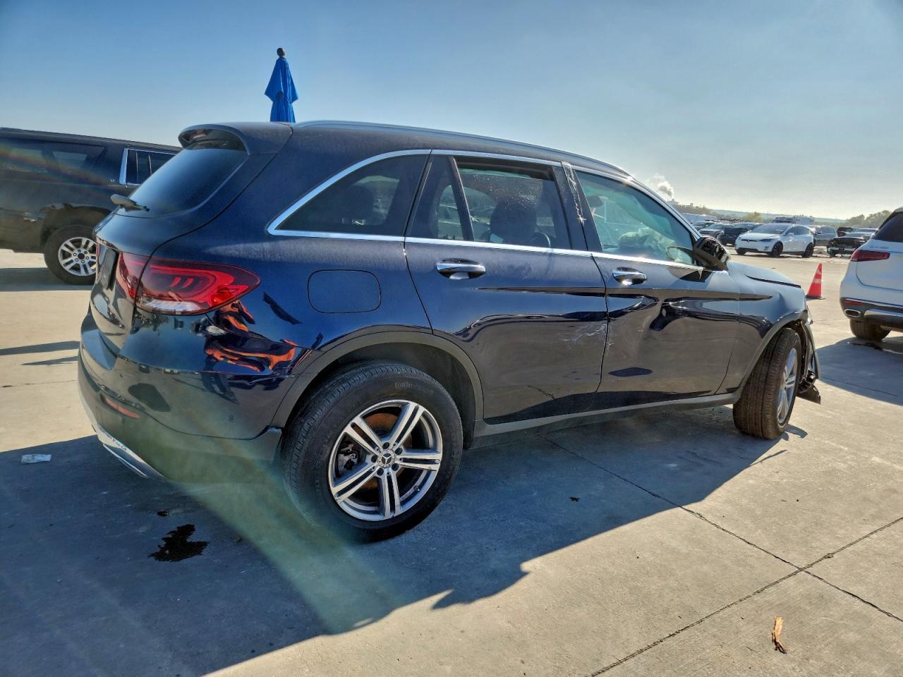 2022 Mercedes-Benz Glc 300 - Фото 3