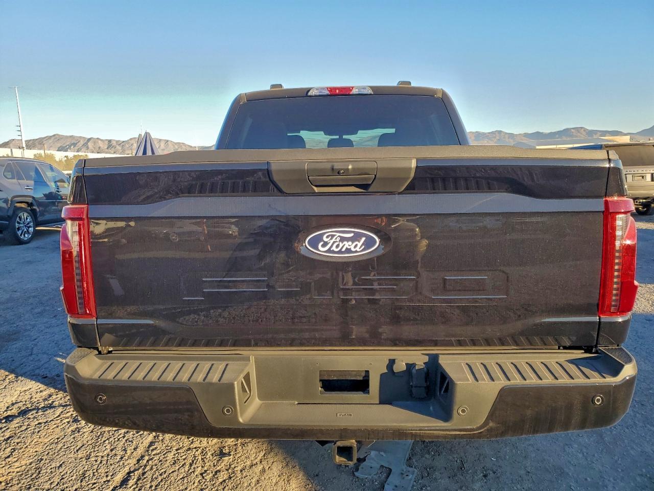 2025 Ford F150 Stx - Фото 6